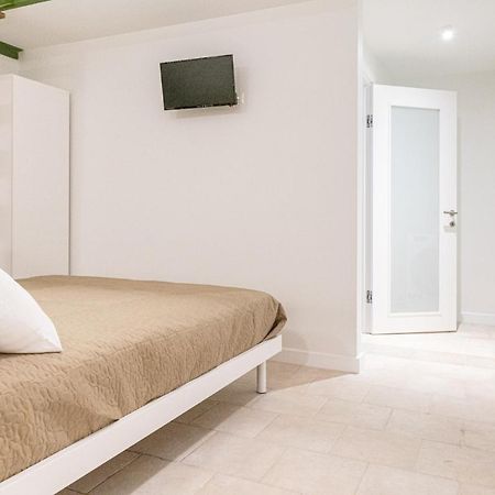 Casa Ape Regina - Puglia Mia Apartments Монополі Екстер'єр фото